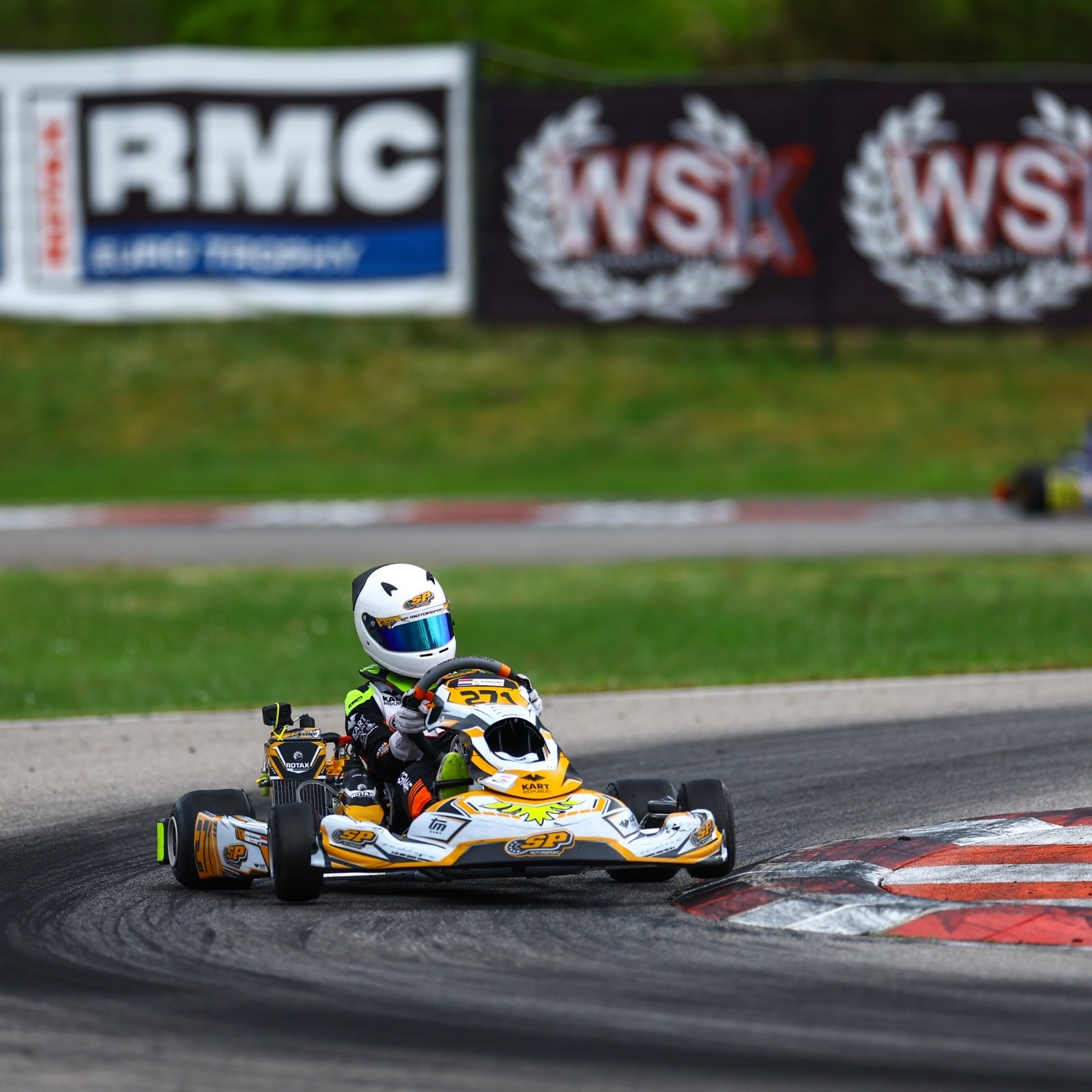 RMCET Rd1 Junior MAX on the track